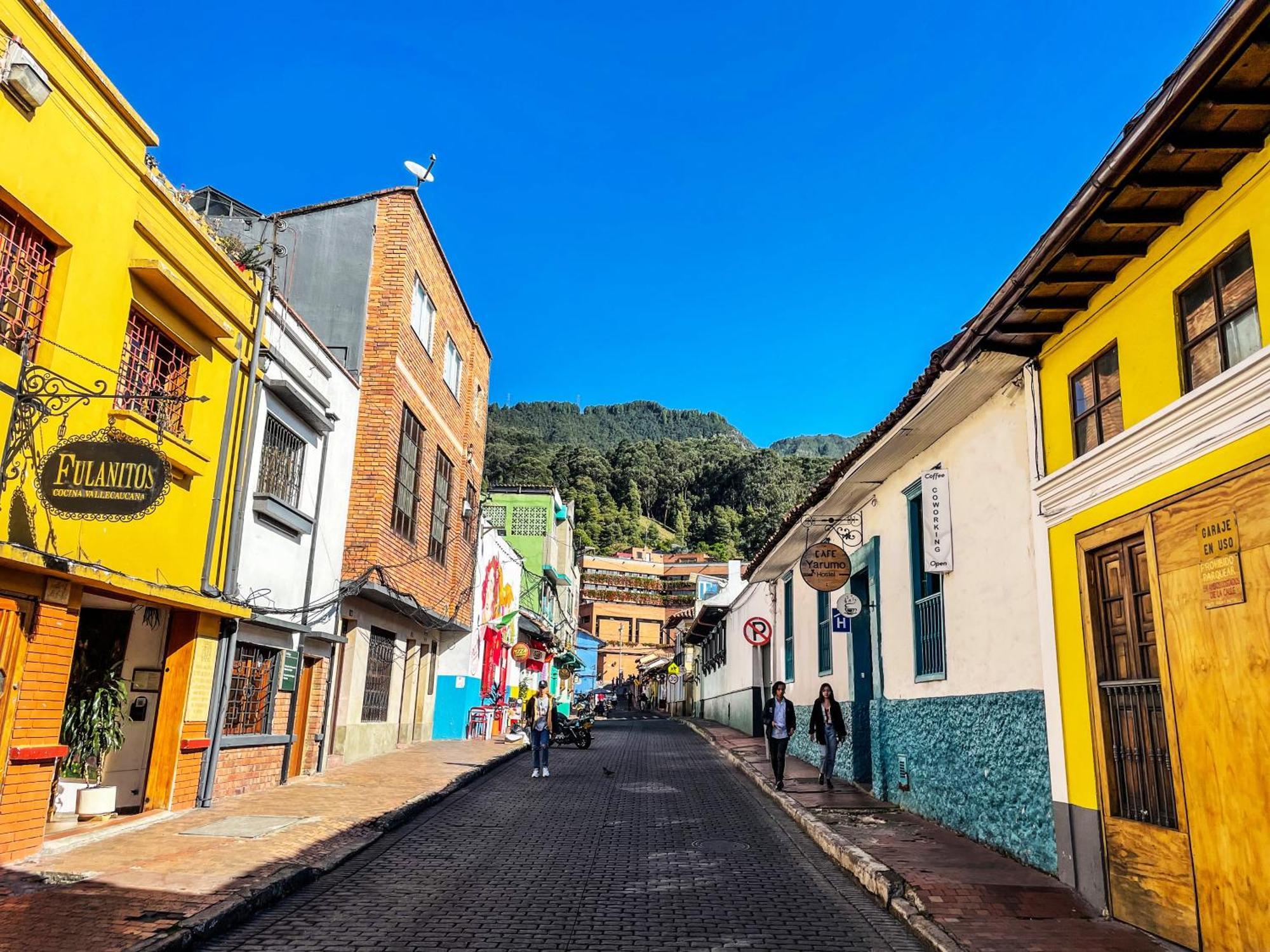 El Yarumo Hostel โบโกตา ภายนอก รูปภาพ